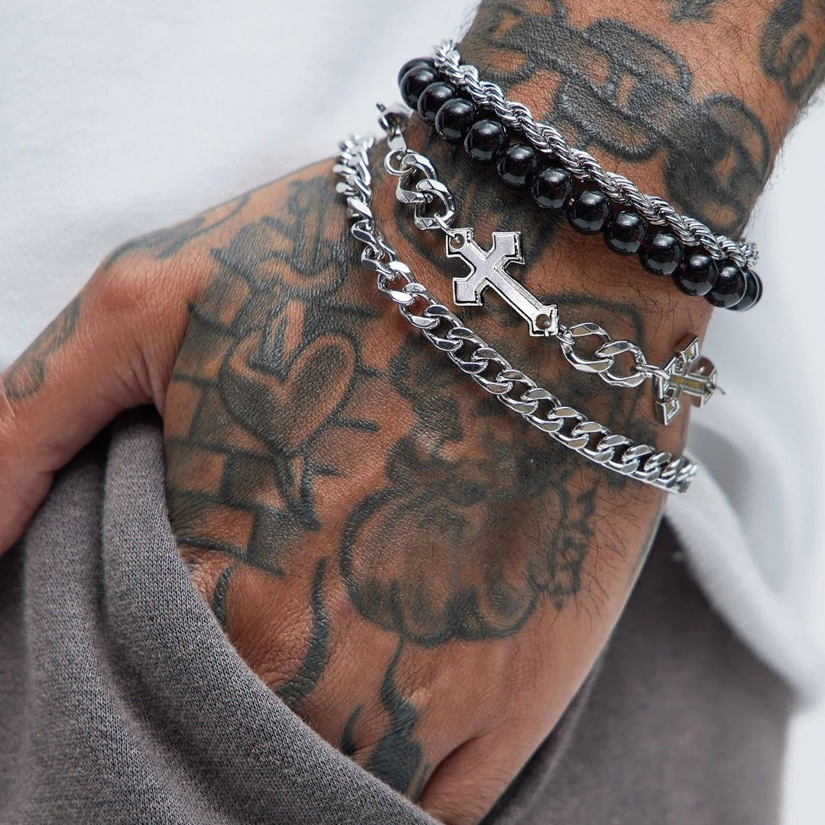 4pcs Men's Jewelry Set, Minimalist Sports Cross Beaded Bracelet Set, Gift for Boyfriend, Dating, Party, or Daily Wear, No Box, Party Jewelry, Holiday Accessory, Trendy Men's Fashion, Minimalist Design, Highquality Beads, Fash