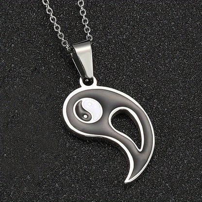 2pcs Yin Yang Puzzle Matching Pendant Necklace Best Friend Couples Stainless Steel White Black Enamel Silvery Necklaces with 45.72cm Chain BFF Jewelry